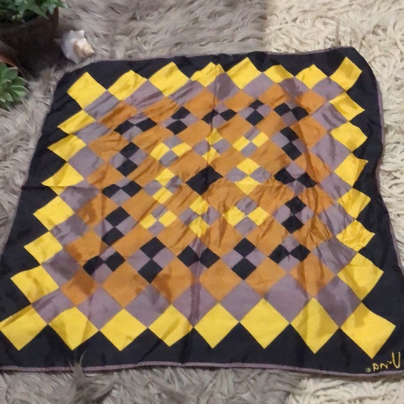 Vintage Vera Neumann Scarf-21x21-Black/Yellow/Mustard-EUC - Picture 10 of 10